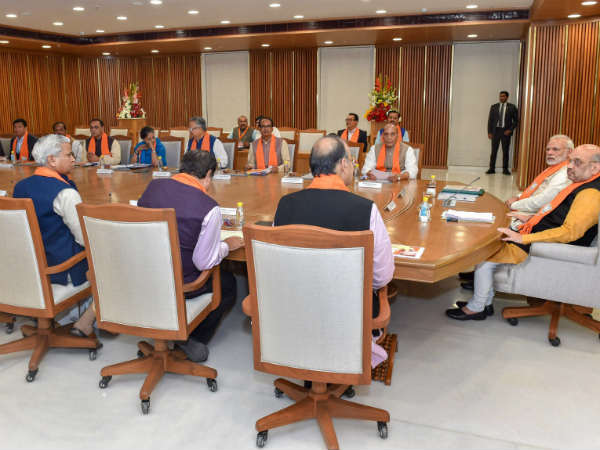 तमाम दलों को साथ आने की जरूरत