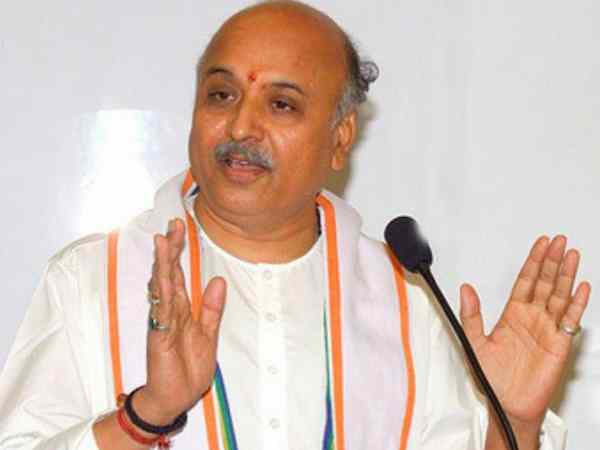 जनता नाराज बैठी है, तख्ता पलट भी सकती है 