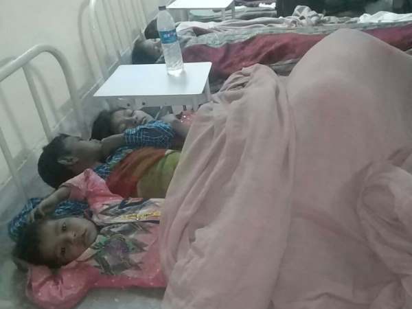 टिक्की खाने से 40 बीमार