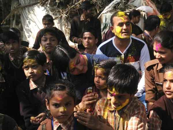 फगुआ गीतों के साथ धमाल