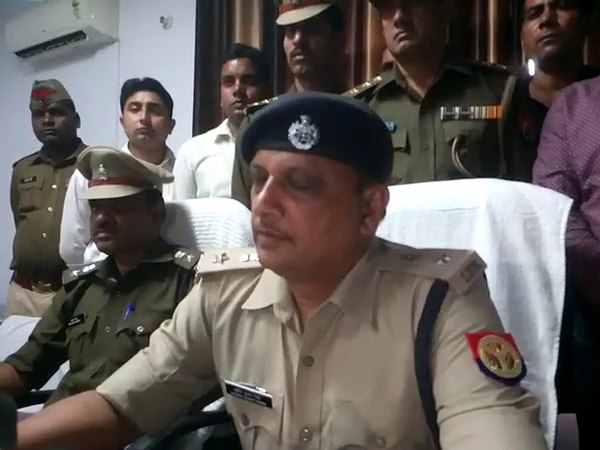 मुठभेड़ में चली 25 राउंड गोलियां