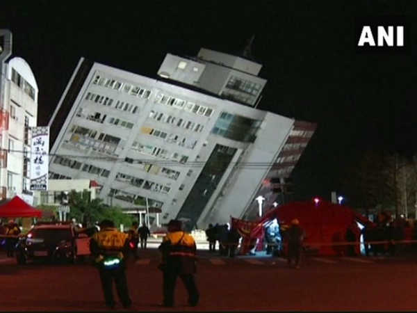 मैसेज में रिश्‍तेदारों और दोस्‍तों को सर्तक करने की गुजारिश