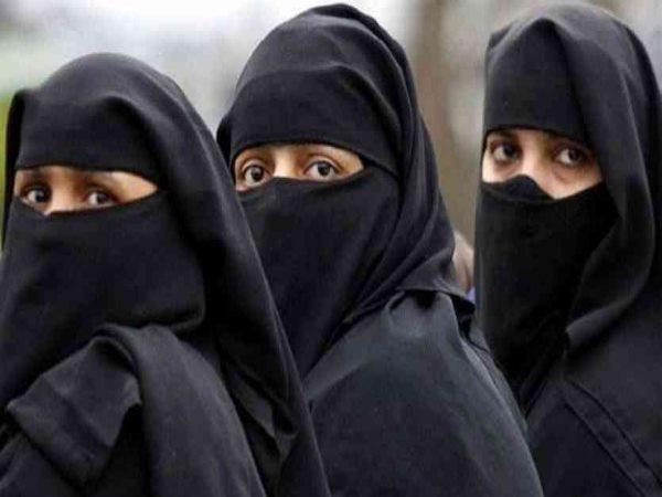 बख्तियार खां नाम के शख्स ने पूछा था सवाल