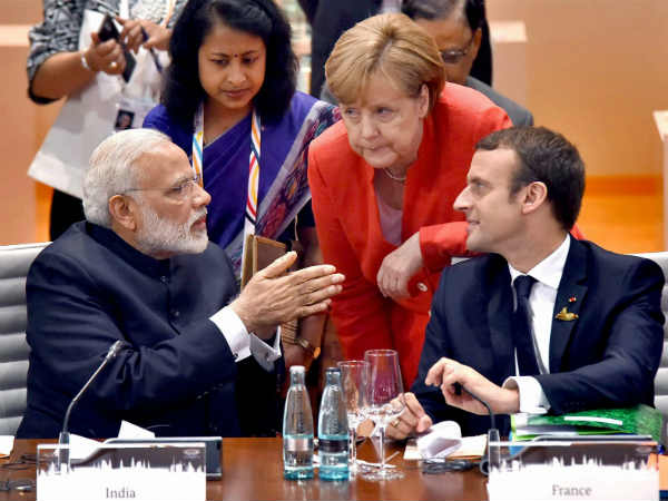 पिछले वर्ष हुई थी मोदी और मैक्रों की मुलाकात पिछले वर्ष हुई थी मोदी और मैक्रों की मुलाकात