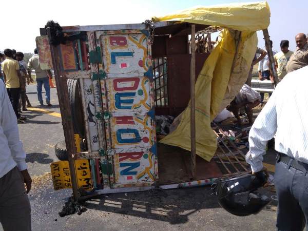 Two accidents in Kannuaj, many injured