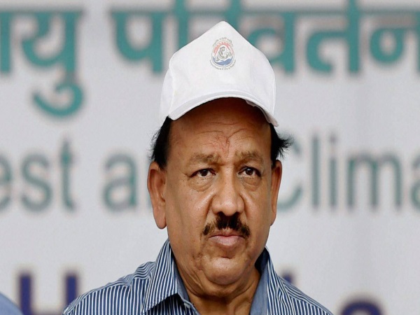 आइंस्टीन के e=mc^2 के सिद्धांत से बेहतर