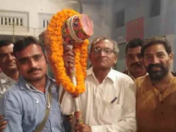 30 किलो का हथौड़ा दूल्हा