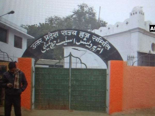 भगवाकरण, बीआरडी में बच्चों की मौत, उन्नाव में एचआईवी