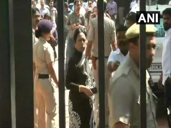 कार्ति के वकील अभिषेक मनु सिंघवी ने कहा...