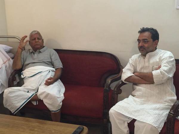 केंद्रीय मंत्री मिलने पहुंचे