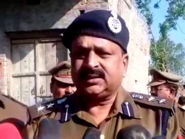 Two goons killed in encounter with villagers in Kasganj