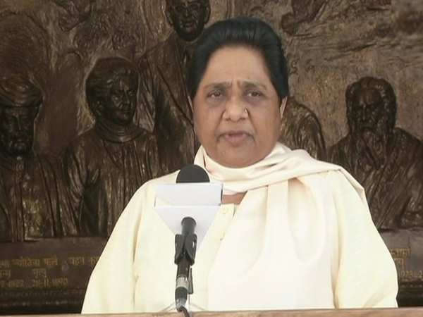 सिलसिला थमने का नाम नहीं ले रहा है