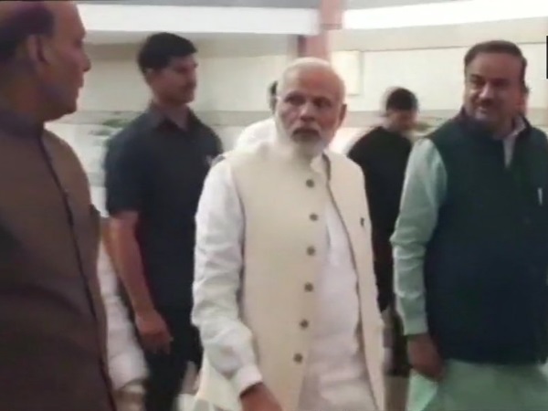 भाजपा ने सभी सांसदों को व्हिप जारी किया