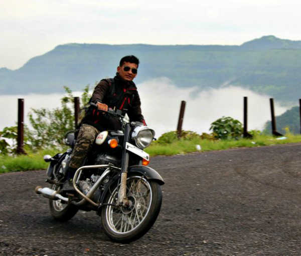 रिटायर्ड कर्नल ने बदली ओम की जिंदगी 