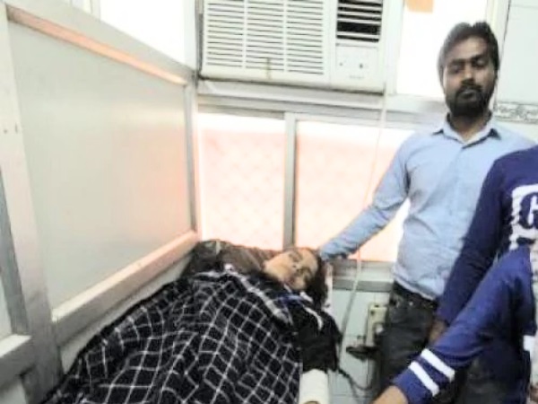 महिला कर्मचारी ने जहर खाया महिला कर्मचारी ने जहर खाया