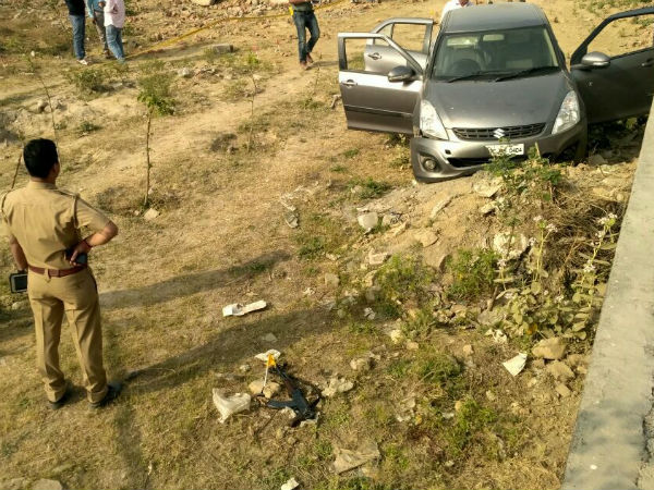 नोएडा में 1 लाख का इनामी बदमाश ढेर, AK-47 बरामद... नोएडा में 1 लाख का इनामी बदमाश ढेर, AK-47 बरामद...