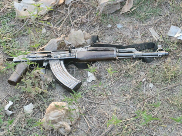 नोएडा में 1 लाख का इनामी बदमाश ढेर, AK-47 बरामद... नोएडा में 1 लाख का इनामी बदमाश ढेर, AK-47 बरामद...