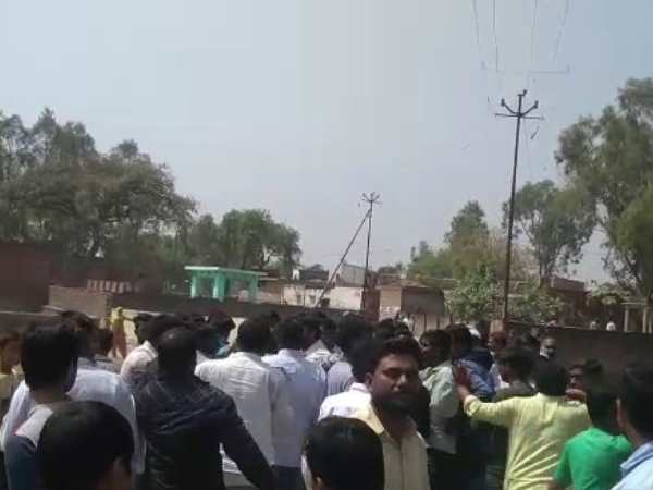 नोमान की मां रो-रोकर बेहाल