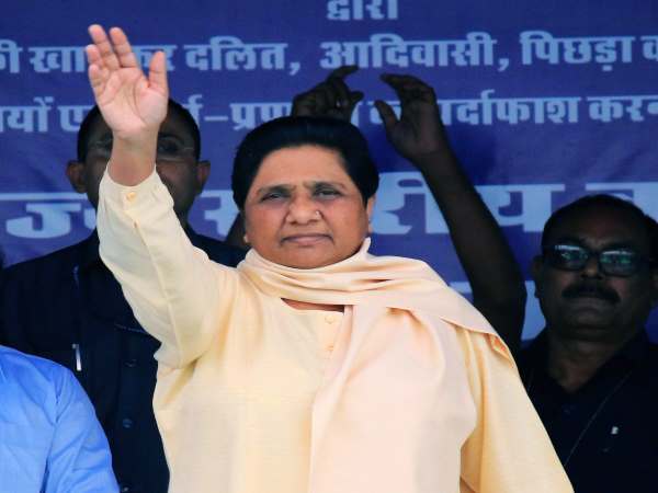 बसपा के चुनाव में हिस्सा नहीं लेने की थी खबर