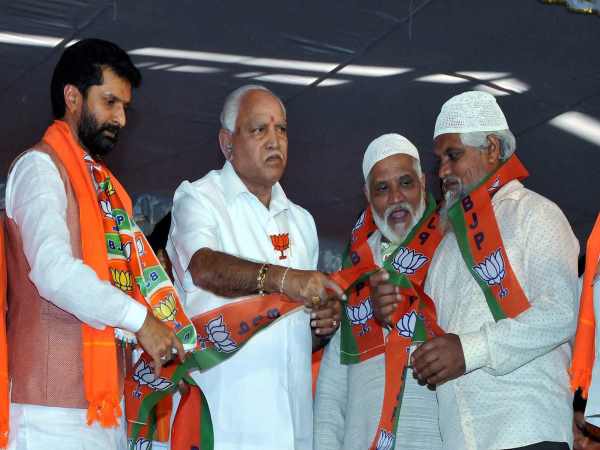 3. कर्नाटक के लिए अलग झंडा 3. कर्नाटक के लिए अलग झंडा