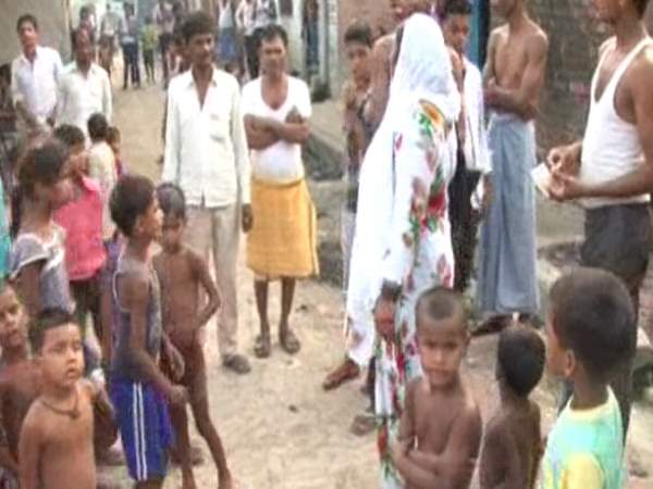 कई बार सिखा चुकी हैं मनचलों को सबक