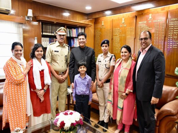 36 घंटे में मिली एनायस