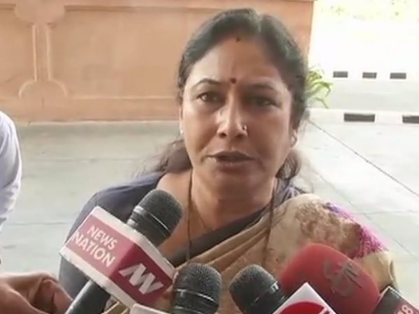 ड्रेस कोड छात्रों की मांग पर: शिक्षामंत्री ड्रेस कोड छात्रों की मांग पर: शिक्षामंत्री