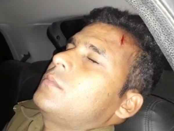 सिपाही को किया घायल