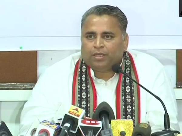 No beef ban in Tripura says bjp leader Sunil Deodhar No beef ban in Tripura says bjp leader Sunil Deodhar