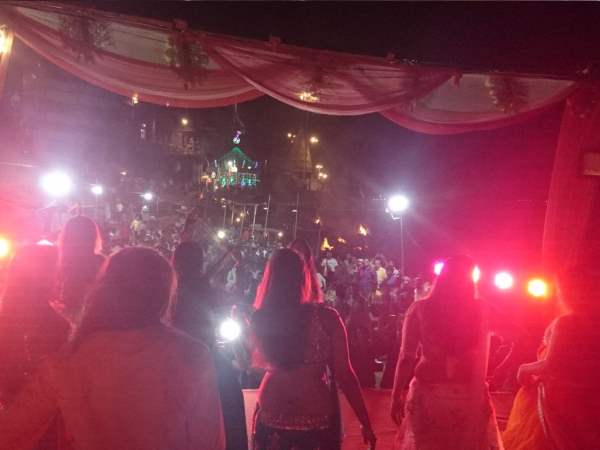 Dance of girls in Manikarnika ghat of Varanasi