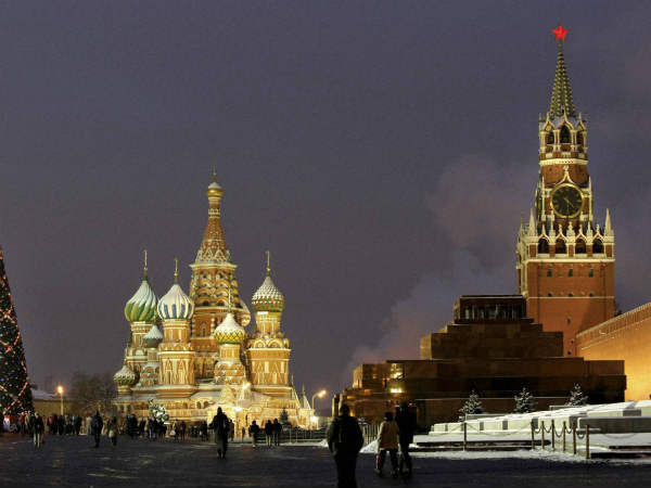  हर वर्ष खर्च होते हैं डॉलर 