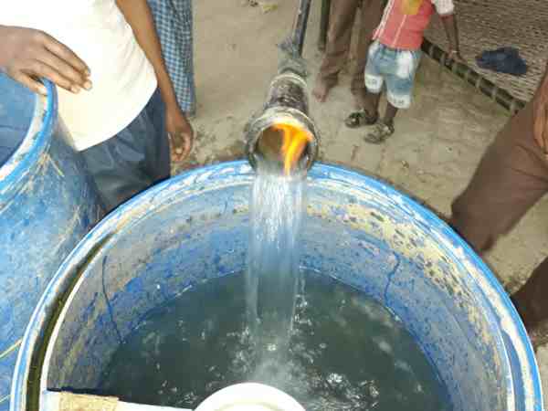 सबमर्सिबल पंपसेट के पानी में आग सबमर्सिबल पंपसेट के पानी में आग