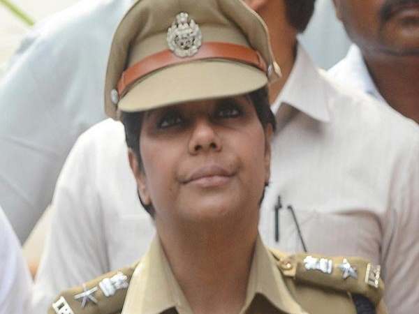 पोस्टिंग माओ प्रभावित मिदनापुर में थी