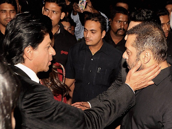 सलमान और शाहरुख की है पक्की दोस्ती सलमान और शाहरुख की है पक्की दोस्ती