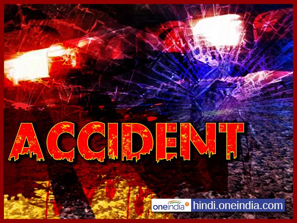 Two girl student died after Bolero hit them in Mirzapur