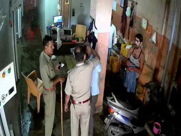 आठ युवकों को बताया हथियार सप्लायर