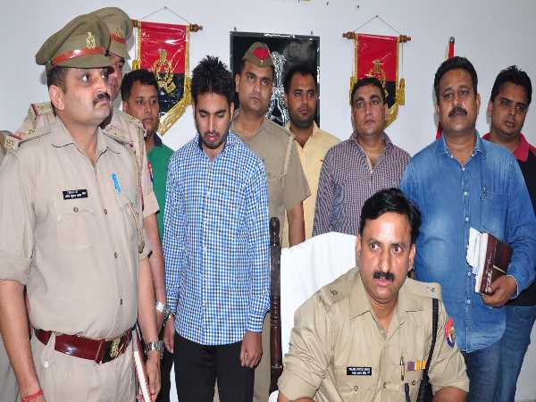 कई बार रिफंड से हुआ शक