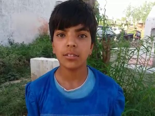 गांव में आयोजित हुए दंगल में हमउम्र पुरुष पहलवानों को चटाई धूल गांव में आयोजित हुए दंगल में हमउम्र पुरुष पहलवानों को चटाई धूल