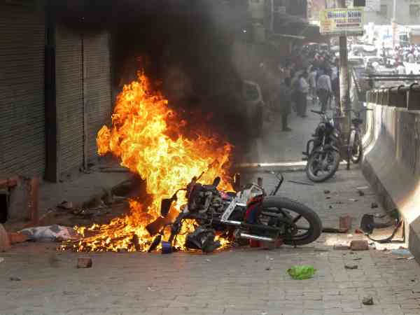 bharat bandh sc st protection act turn violent curfew firing