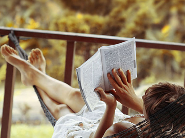 पुस्तकें एकान्त की सहचारी हैं 