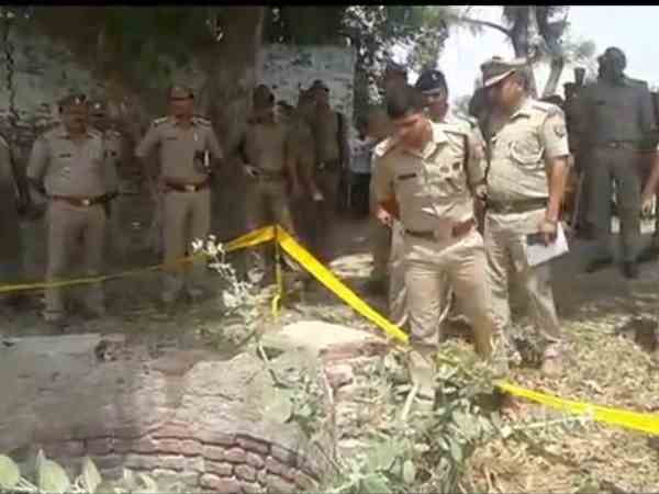 A child lost found dead in well in Mathura