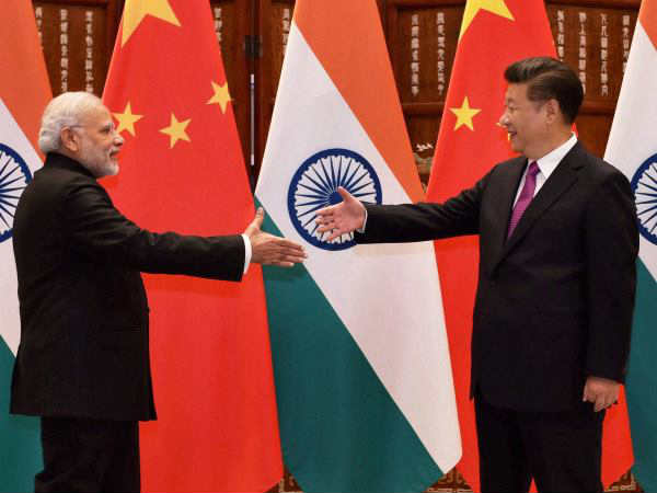 चीन डाल रहा दबाव चीन डाल रहा दबाव