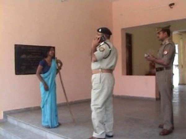 Dalit women pleading to police for justice in Kannauj Dalit women pleading to police for justice in Kannauj
