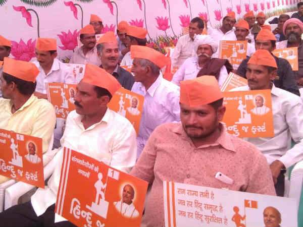 वीएचपी से क्यों अलग हुए तोगड़िया