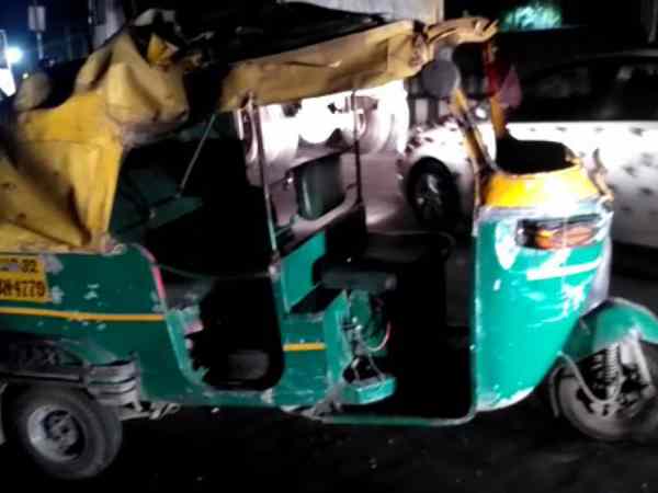 Fire in running truck on Ring Road of Lucknow