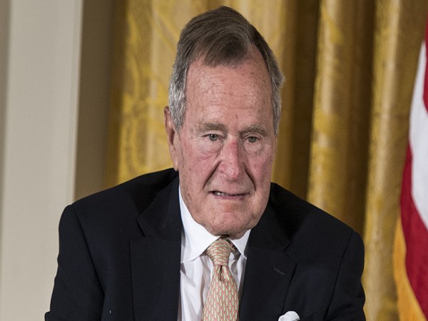 Former US President George H.W. Bush hospitalized days after wifes death Former US President George H.W. Bush hospitalized days after wifes death