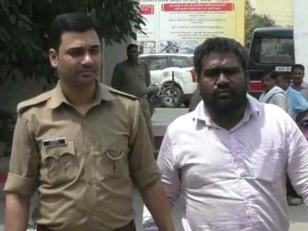 पुलिस ने किया गिरफ्तार