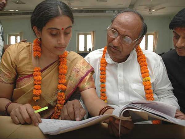 12 साल पहले आए थए सुर्खियों में