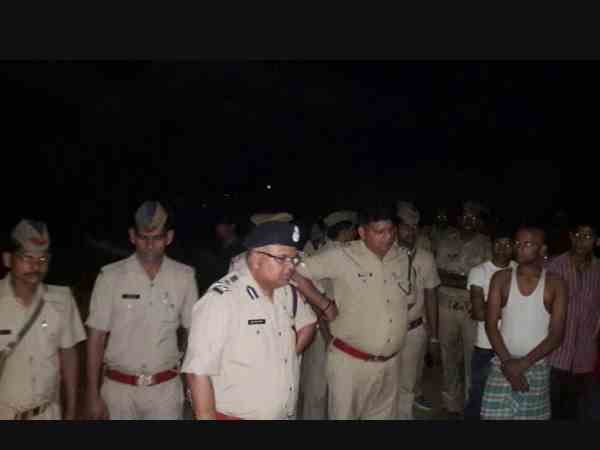 मंगलपुर क्षेत्र में किशोरी को चाकू से गोदा