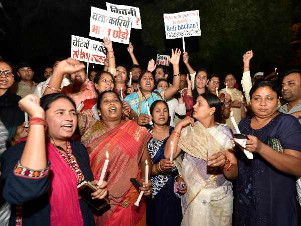  पुलिस की चार्जशीट